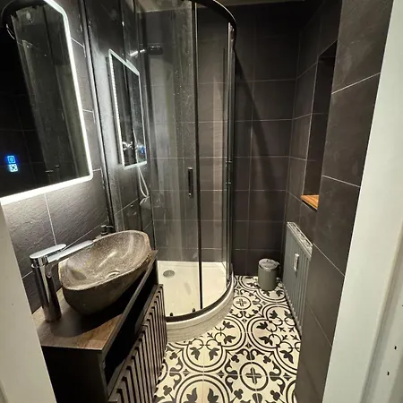 Charming Ranke 11 Apartman *